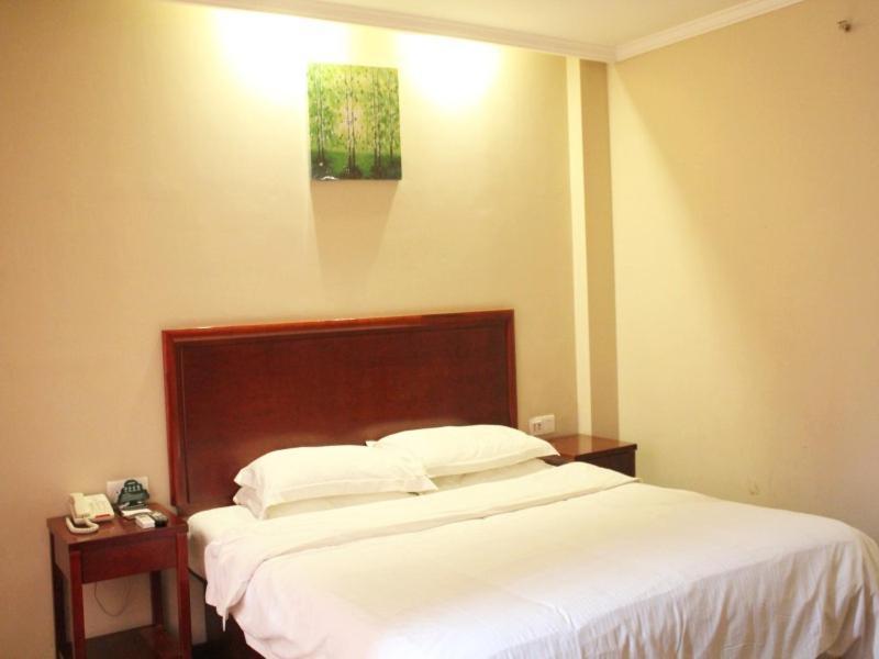 Greentree Inn Henan Kaifeng Gulou Square Express Hotel Kültér fotó